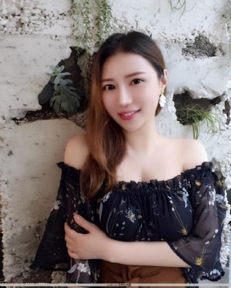 少女洛儿