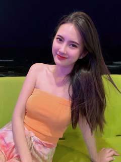 老婆勾引练游泳的大学生