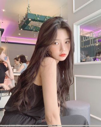 妻子与邻家小鬼
