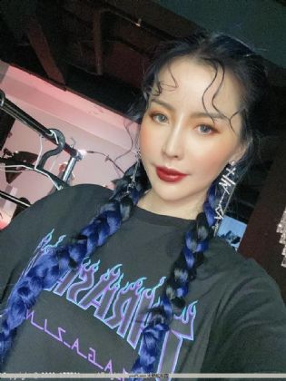 同学的可爱女友糖糖